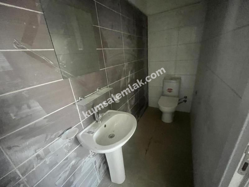 GÖNYELİ'DE AYLIK ÖDEMELİ 2+1 TİCARİ İZİNLİ İŞ YERİ