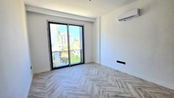 KKTC Girnede Muhteşem Lokasyonda Satılık Ultra Lüks ve Yeni 2+1 Daire