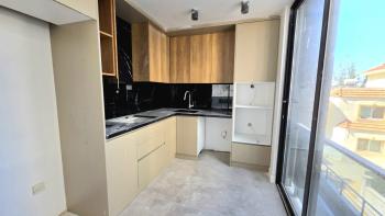 KKTC Girnede Muhteşem Lokasyonda Satılık Ultra Lüks ve Yeni 2+1 Daire