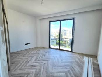 KKTC Girnede Muhteşem Lokasyonda Satılık Ultra Lüks ve Yeni 2+1 Daire
