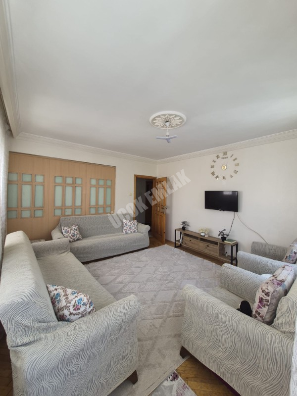 ★ AFYON ÜÇOK EMLAKTAN ESENTEPE MAH 3+1 118M² TEMİZ BAKIMLI EBEVEYN BANYOLU SATILIK DAİRE ★