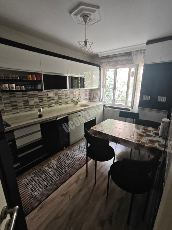 * AFYON ÜÇOK EMLAKTAN KANLICA MAH 2+1 100M² TEMİZ BAKIMLI KOMPLE SATILIK BİNA *