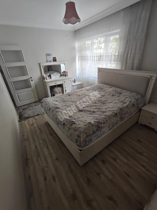 * AFYON ÜÇOK EMLAKTAN KANLICA MAH 2+1 100M² TEMİZ BAKIMLI KOMPLE SATILIK BİNA *