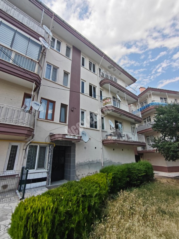 * AFYON ÜÇOK EMLAKTAN KANLICA MAH 2+1 100M² TEMİZ BAKIMLI SATILIK DAİRE * 
