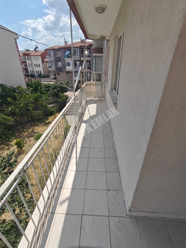 * AFYON ÜÇOK EMLAKTAN KANLICA MAH 2+1 100M² TEMİZ BAKIMLI SATILIK DAİRE * 