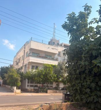 LEFKOŞA KIZILAY'DA SATILIK 3+1 TÜRK MALI DAİRE 