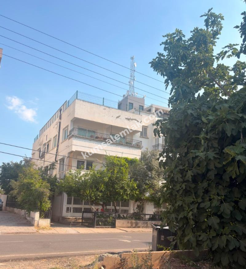 LEFKOŞA KIZILAY'DA SATILIK 3+1 TÜRK MALI DAİRE 