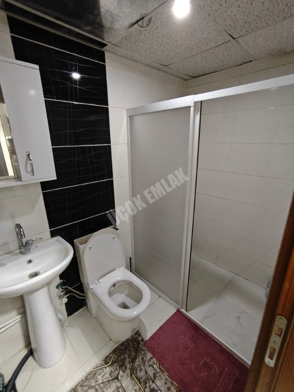 * AFYON ÜÇOK EMLAKTAN ERENLER MAH 2+0 50M² EŞYALI ASANSÖRLÜ KİRALIK DAİRE *