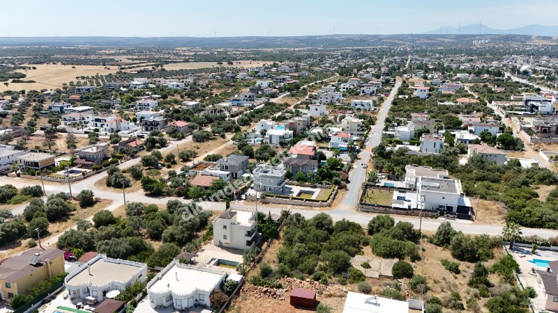 Didim Yeşiltepe de İyi Konumda Satılık 700m2 Arsa