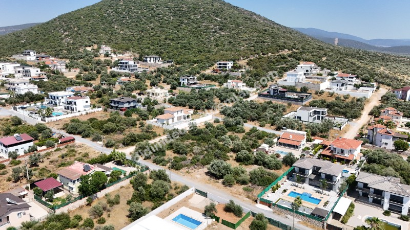 Didim Yeşiltepe de İyi Konumda Satılık 700m2 Arsa