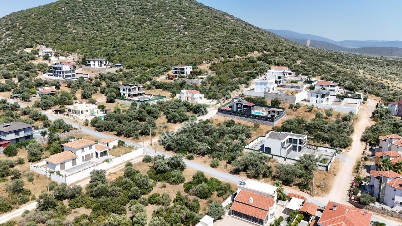 Didim Yeşiltepe de İyi Konumda Satılık 700m2 Arsa