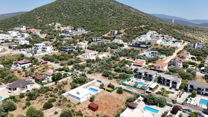 Didim Yeşiltepe de İyi Konumda Satılık 700m2 Arsa