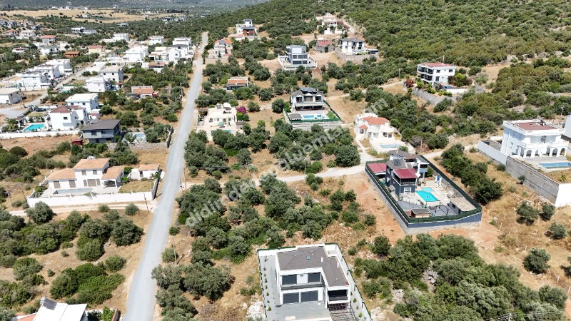 Didim Yeşiltepe de İyi Konumda Satılık 700m2 Arsa