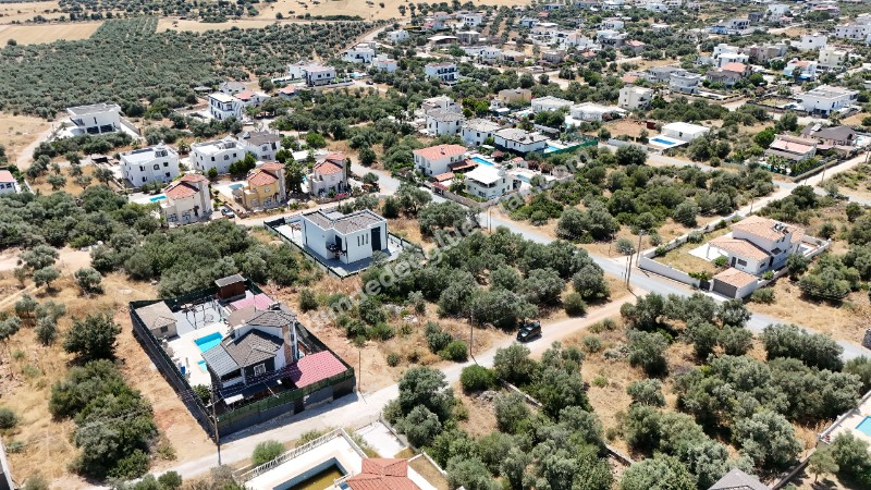 Didim Yeşiltepe de İyi Konumda Satılık 700m2 Arsa