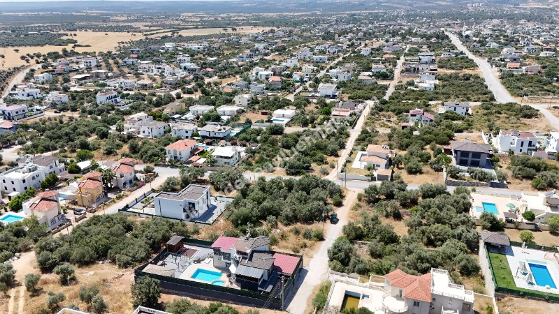 Didim Yeşiltepe de İyi Konumda Satılık 700m2 Arsa