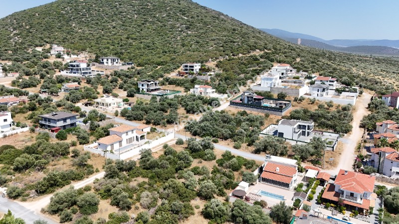 Didim Yeşiltepe de İyi Konumda Satılık 700m2 Arsa