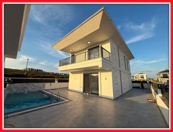 Didim'de Satılık Ayrı Mutfaklı 3+1 Villa