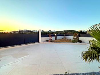Didim'de Satılık Tam Müstakil 4+1 Ayrı Mutfaklı Villa