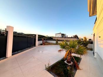 Didim'de Satılık Tam Müstakil 4+1 Ayrı Mutfaklı Villa