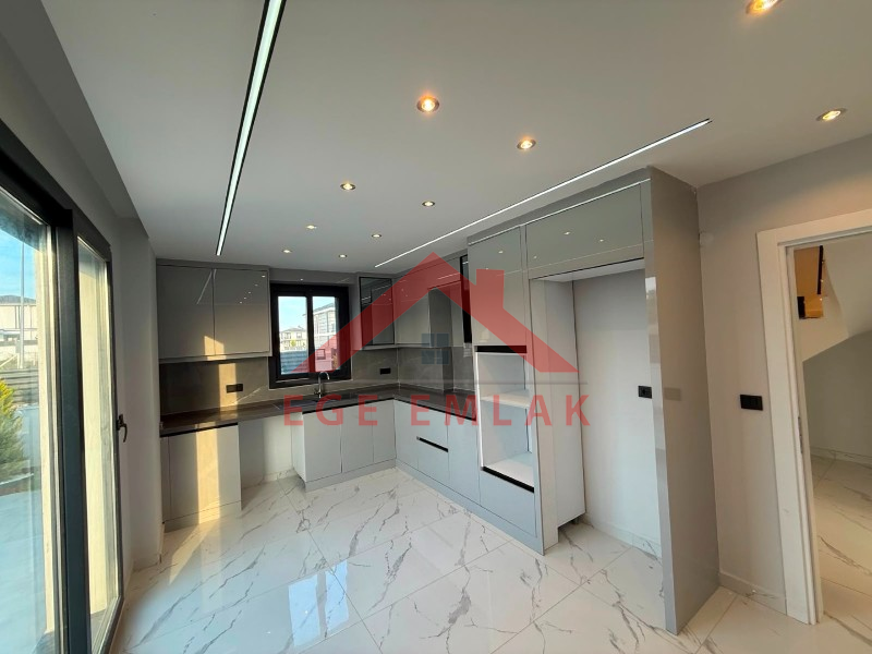 Didim'de Satılık Ayrı Mutfaklı 3+1 Villa