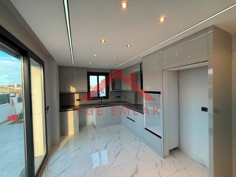 Didim'de Satılık Ayrı Mutfaklı 3+1 Villa