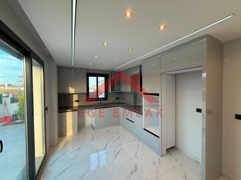 Didim'de Satılık Ayrı Mutfaklı 3+1 Villa