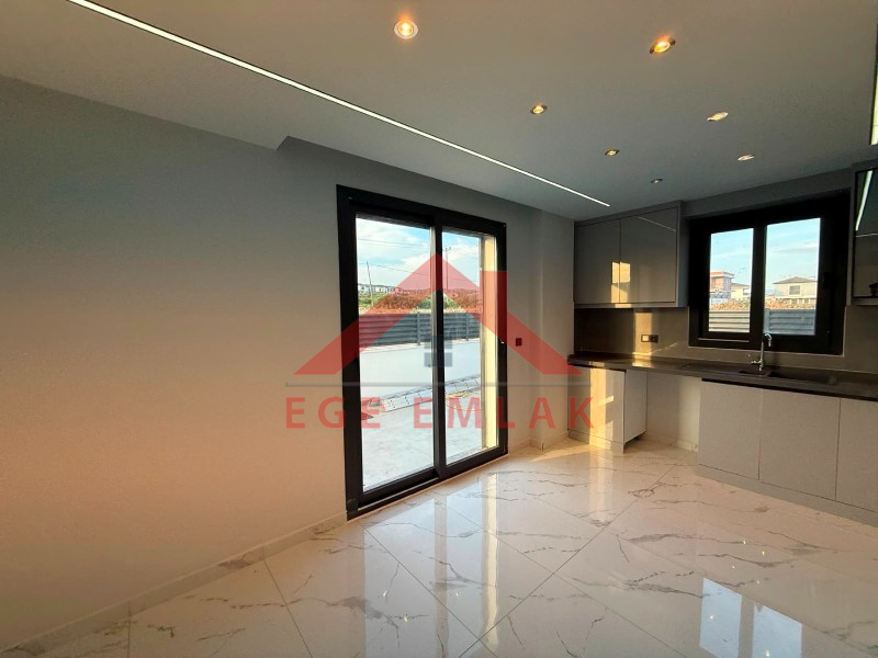 Didim'de Satılık Ayrı Mutfaklı 3+1 Villa