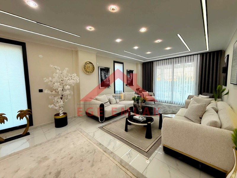 Didim'de Satılık Tam Müstakil 4+1 Ayrı Mutfaklı Villa
