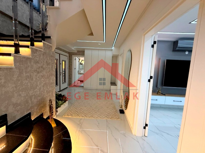 Didim'de Satılık Tam Müstakil 4+1 Ayrı Mutfaklı Villa