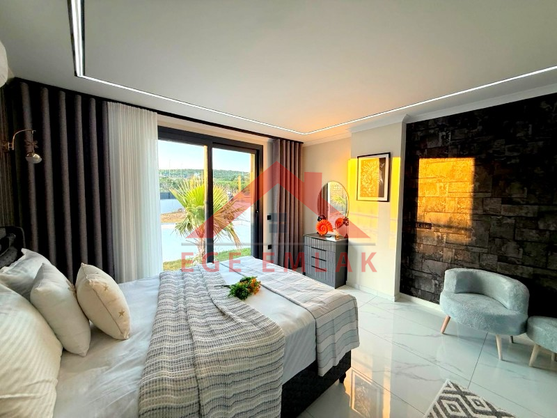 Didim'de Satılık Tam Müstakil 4+1 Ayrı Mutfaklı Villa