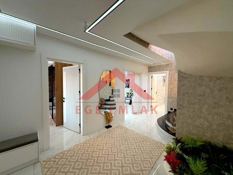 Didim'de Satılık Tam Müstakil 4+1 Ayrı Mutfaklı Villa