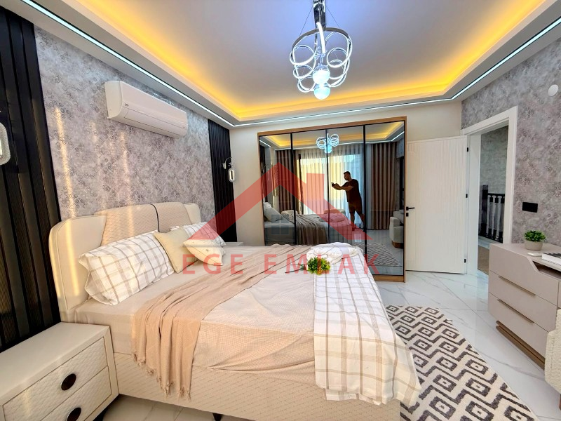 Didim'de Satılık Tam Müstakil 4+1 Ayrı Mutfaklı Villa