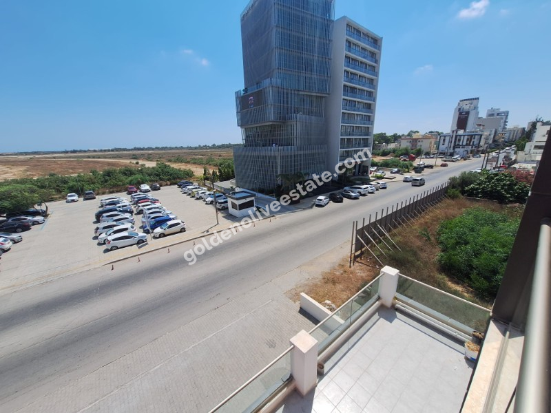 MAĞUSA SALAMİS YOLU ÜZERİNDE SATILIK 2+1 DAİRE