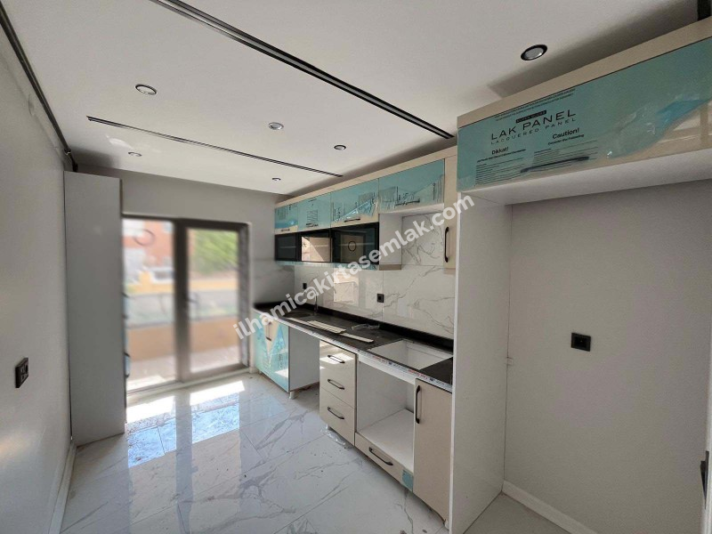 SATILIK YENİ YAPI 3+1 DAİRE!