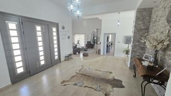 Gazimağusa Yeni Boğaziçi’nde Satılık 4+2 Müstakil Villa