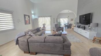 Gazimağusa Yeni Boğaziçi’nde Satılık 4+2 Müstakil Villa