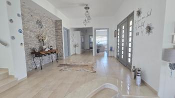 Gazimağusa Yeni Boğaziçi’nde Satılık 4+2 Müstakil Villa