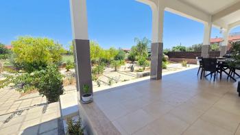Gazimağusa Yeni Boğaziçi’nde Satılık 4+2 Müstakil Villa