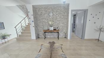 Gazimağusa Yeni Boğaziçi’nde Satılık 4+2 Müstakil Villa