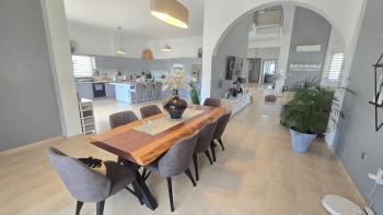 Gazimağusa Yeni Boğaziçi’nde Satılık 4+2 Müstakil Villa