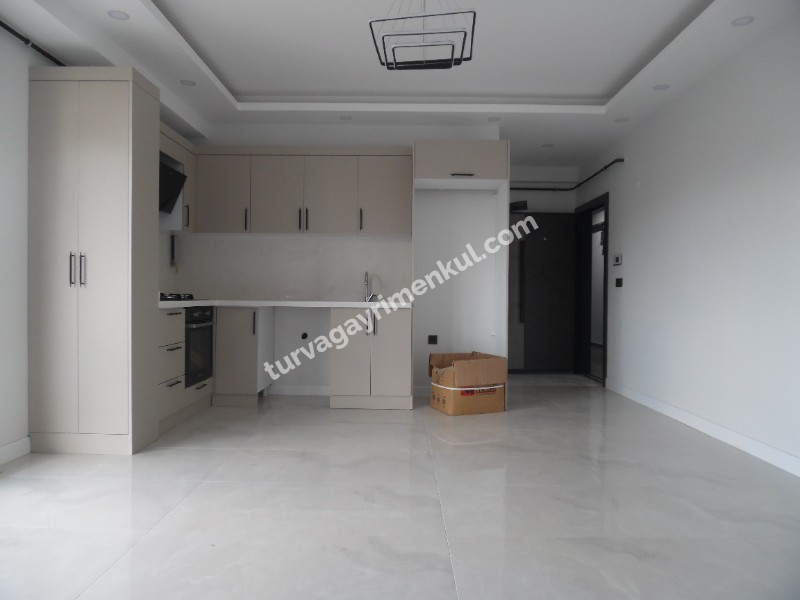 CEMİLE YEŞİL ANADOLU LİSESİ YAKININDA KİRALIK 1+1 DAİRE 