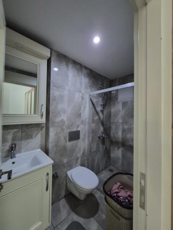 * AFYON ÜÇOK EMLAKTAN NAZMİ SAATÇİ MAH 3+1 127M² ASANSÖRLÜ EBEVEYN BANYOLU KİRALIK DAİRE *