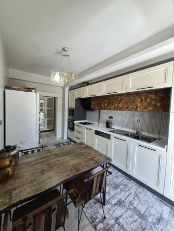 * AFYON ÜÇOK EMLAKTAN NAZMİ SAATÇİ MAH 3+1 127M² ASANSÖRLÜ EBEVEYN BANYOLU KİRALIK DAİRE *