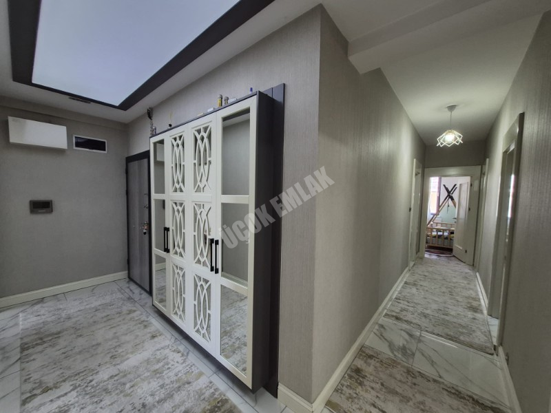 * AFYON ÜÇOK EMLAKTAN NAZMİ SAATÇİ MAH 3+1 127M² ASANSÖRLÜ EBEVEYN BANYOLU KİRALIK DAİRE *