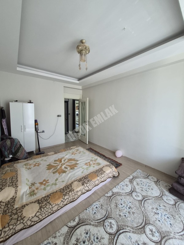 * AFYON ÜÇOK EMLAKTAN NAZMİ SAATÇİ MAH 3+1 127M² ASANSÖRLÜ EBEVEYN BANYOLU KİRALIK DAİRE *