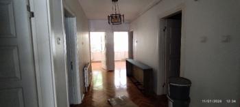 Antre Emlak'tan Satılık Bahçelievler'de Cadde Üstü 3+1,140 M2 Brüt Doğalgazlı Bakımlı Daire