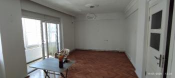 Antre Emlak'tan Satılık Bahçelievler'de Cadde Üstü 3+1,140 M2 Brüt Doğalgazlı Bakımlı Daire