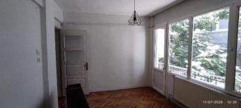 Antre Emlak'tan Satılık Bahçelievler'de Cadde Üstü 3+1,140 M2 Brüt Doğalgazlı Bakımlı Daire