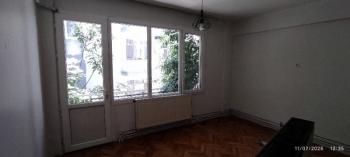 Antre Emlak'tan Satılık Bahçelievler'de Cadde Üstü 3+1,140 M2 Brüt Doğalgazlı Bakımlı Daire