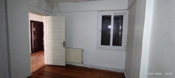 Antre Emlak'tan Satılık Bahçelievler'de Cadde Üstü 3+1,140 M2 Brüt Doğalgazlı Bakımlı Daire